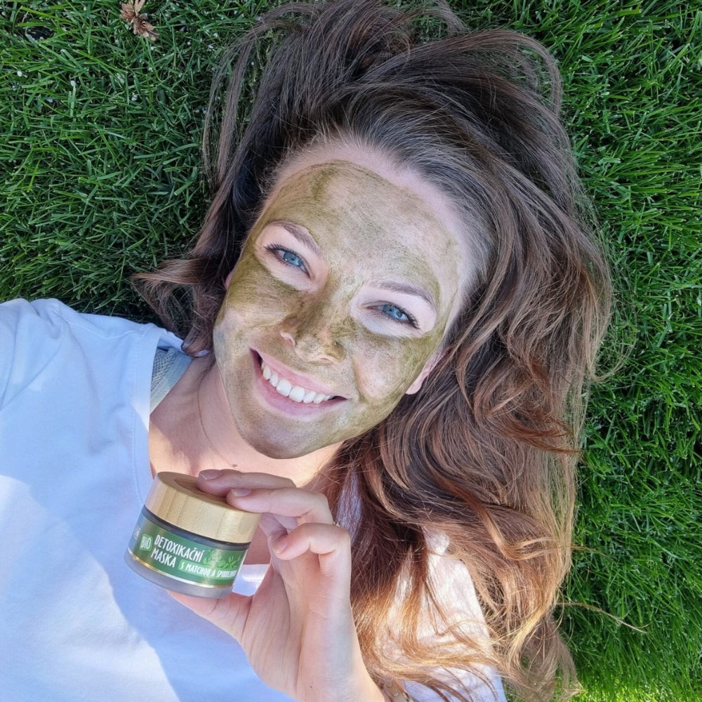 Bio Detoxikační maska s matchou a spirulinou 40 ml